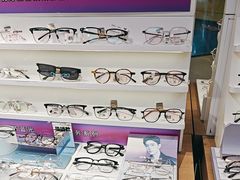 -爱视眸Eyeblling眼镜·依视路·蔡司镜片折扣店(百联南方商城购物中心)