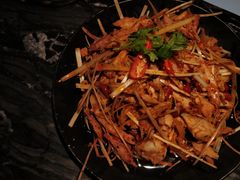 -桂二老坛酸菜鱼(三街两巷店)