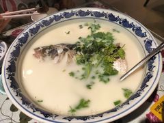 -南京金牛湖巨碗鱼头