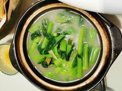 煲淋春菜-原味田园·客家菜·土窑鸡(中航城君尚购物中心店)