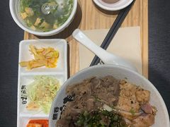 -熊吞·大碗丼烧肉饭(西市场嘉华店)
