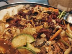 八爪鱼牛肉锅-东吉馆韩式餐厅(八经街总店)