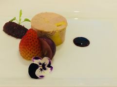-广州塔卢特斯法国旋转餐厅