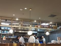 -POKEE VIA&Brunch·维娅(重庆来福士店)