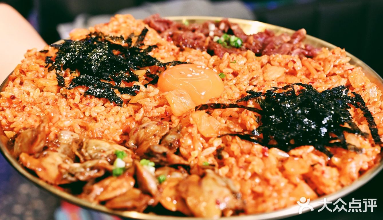 魔都探店|太空舱里吃烤肉，绝了！