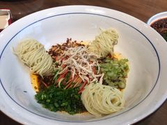 -有红鸡毛店·川菜(建设路店)