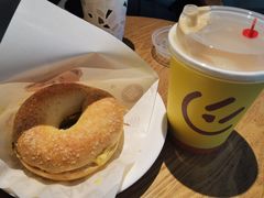 -WOW coffee