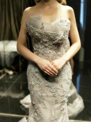 点击看大图 -GRACE KELLY婚纱与礼服(北京店)