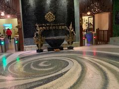 -泉城欧乐堡戏水湾艺术养生温泉