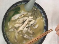 -明呈黄鱼面馆(斜土路店)