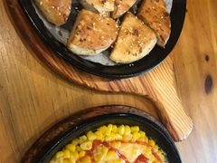 -老东镇啤酒屋海鲜加工·蒸汽海鲜·海鲜烧烤(台东店)