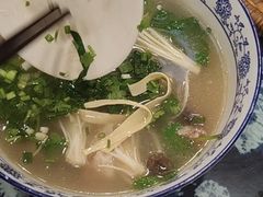 -桥香园云南过桥米线(金马碧鸡店)