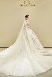 -GRACE KELLY婚纱与礼服(天津店)