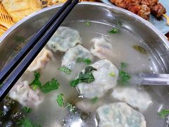全家福-小汉食馄饨店