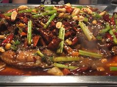-鸣记脆皮烤鱼·海鲜烤鱼(三八广场店)