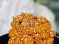 -铜锣湾·有麝自然香(渝北财富中心店)