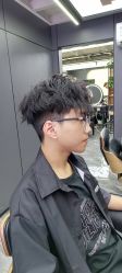 -藤野造型•烫染专业店