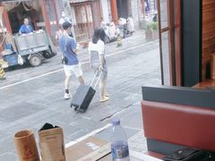 -管氏翅吧(护国寺店)