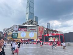 -黄兴南路步行商业街