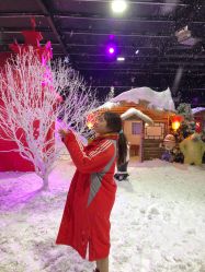 -圣名游乐城冰雪大世界