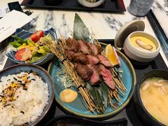 -家贺屋刺身寿司专门店