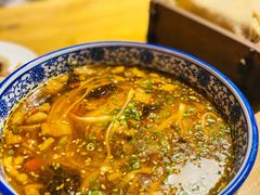 臊子面-東舍食唐精品陕菜馆
