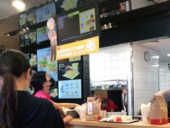 -麦当劳(展览路店)