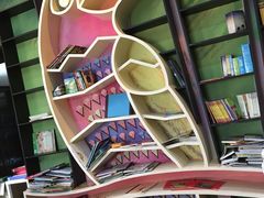 -钟书阁(松江泰晤士小镇店)