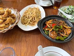 -胡子饮食店