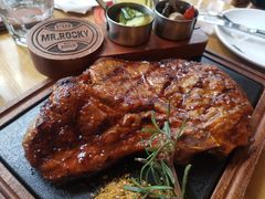 纽西兰SFF珍藏级战斧牛扒-MR.ROCKY洛奇先生RESTAURANT&BAR(宝安壹方城店)