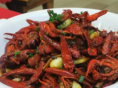 -呷呷好龙虾·湖南常德钵子菜·湘菜(公明天虹总店)