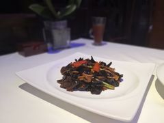 茶树菇烧木耳-赵记老铺(市府恒隆广场店)