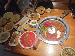 -城墙拐拐火锅(三峡广场黑金冠店)