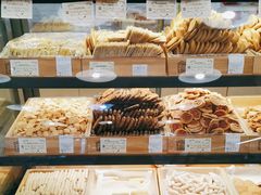 -光明牛奶棚(南泉店)