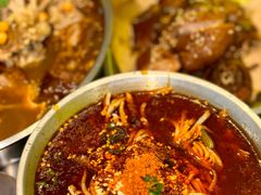 -蓉三少冒烤鸭·四川小吃集(北京首店)