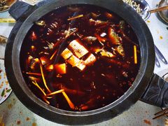 -谭记石锅鱼府(三道堰店)