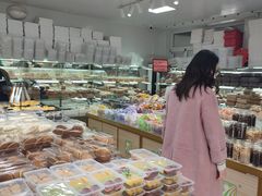 面包甜点陈列柜-幸福蛋糕坊(金顶街店)