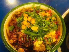 -马路边边串串香形象店(磐石路店)