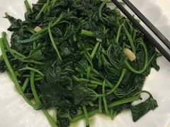 -五谷芳乳鸽王(海景店)