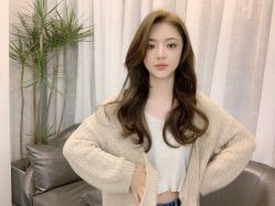 -AYO SALON