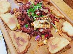 -老东镇啤酒屋海鲜加工·蒸汽海鲜·海鲜烧烤(台东店)