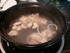 -东椰·海南椰子鸡火锅(朝阳门店)