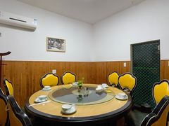 -芦茨金富饭庄·25年老字号·专做稻草鸡
