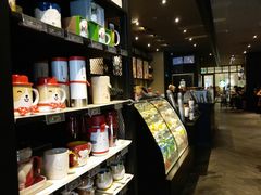 -星巴克臻选(南京金茂览秀城店)
