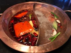 -锅说大脸毛肚重庆老火锅(佐阾店)