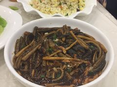 -楼外楼·停车场