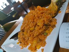 菠萝炒饭-去茶去餐厅(中央大街店)