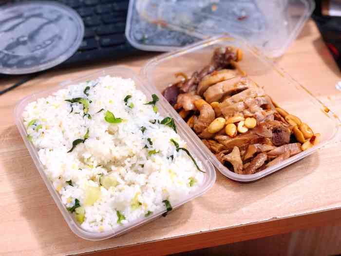 黄山菜饭骨头汤(湖滨店)-"这家店点过很多次外卖了,真的感觉非常合算.
