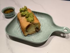 牛油果叉烧卷-喜势点·糖沙翁手工茶点·本地人茶居(永庆坊店)