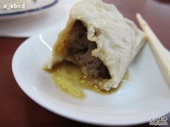 排骨包子，咬開了！-张包铺(道外店)